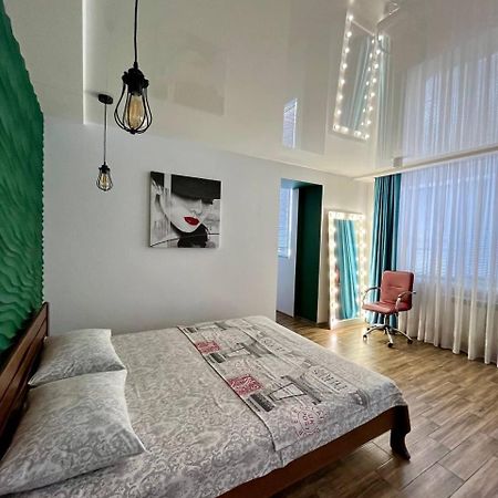 Studio Apartment Center Krementjuk Exteriör bild